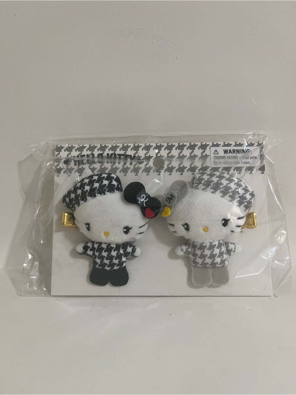 Hello Kitty and Mimi Houndstooth Pattern Plush Hair Clip Set (Monochrome)